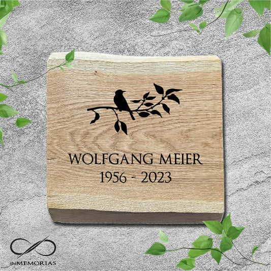 Schriftplatte für Grab und Urnengrab aus Eiche mit Baumkante Gedenktafel 014