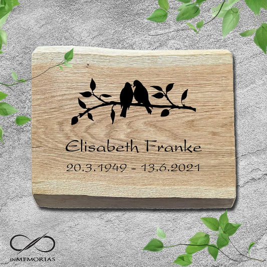 Schriftplatte für Grab und Urnengrab aus Eiche mit Baumkante Gedenktafel 022