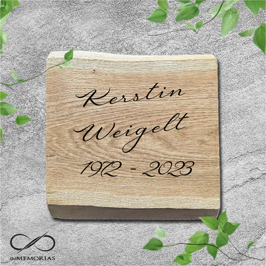 Schriftplatte für Grab und Urnengrab aus Eiche mit Baumkante Gedenktafel 035