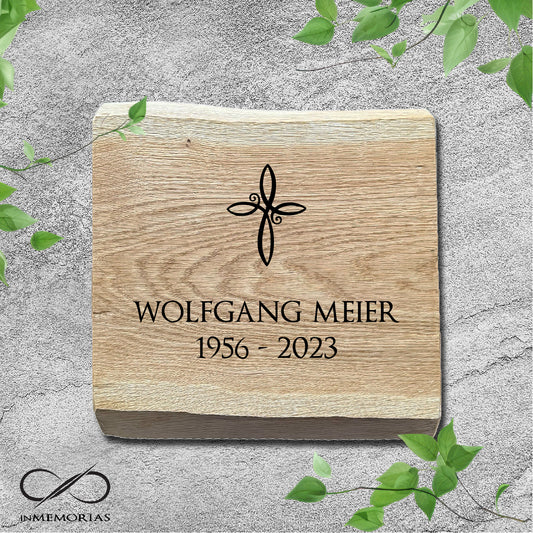 Schriftplatte für Grab und Urnengrab aus Eiche mit Baumkante Gedenktafel 071